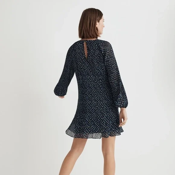 NWT Madewell Crinkle ‘Georgette’ Floral Mini Dress in Deep Indigo Size Medium - Picture 2 of 10